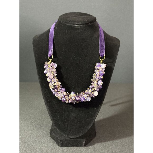 Jewelry - Purple Amethyst Stone & Beaded Cluster Necklace Velvet Ribbon Tie Handcrafted Go